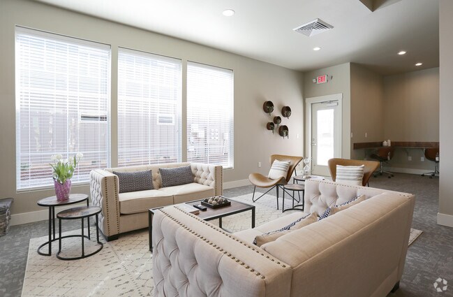 Clubhouse - Cappella