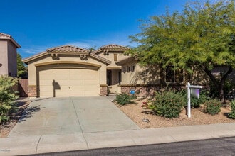 Building Photo - 2582 W Kit Carson Trail
