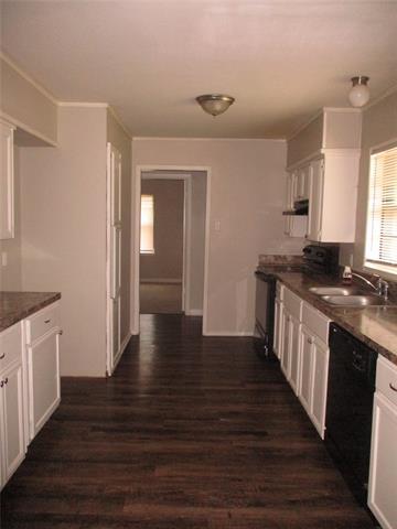 Building Photo - 526 Highcrest Dr