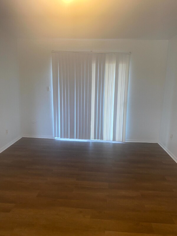 Foto del edificio - 206 N Pine Ave