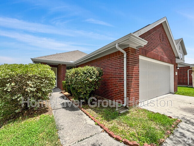 Building Photo - 4311 Amaryllis Ave