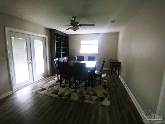 Building Photo - 8330 Harbour Square Dr