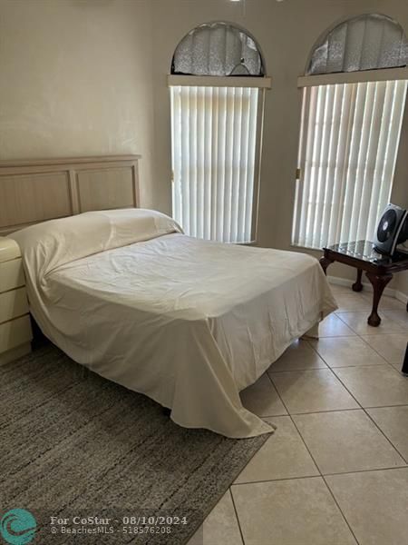 Foto del edificio - 16194 SW 14th St