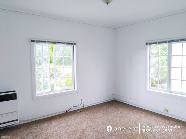 Foto del edificio - 2 br, 1 bath 4plex - 430 41st st