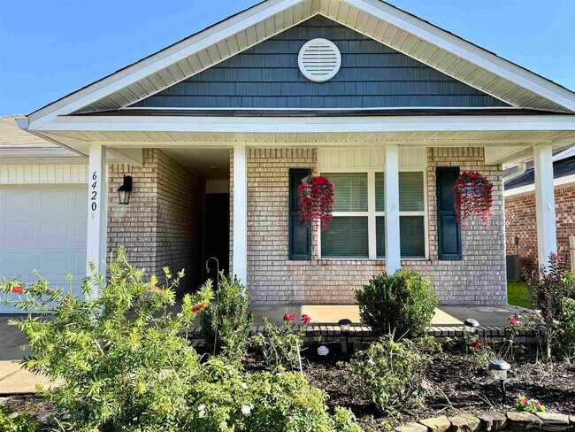 Foto del edificio - 6420 Churchill Cir
