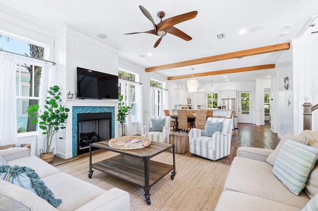 Building Photo - 285 Cassine Garden Cir