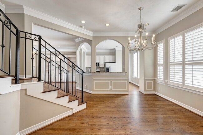 Foto del edificio - 3318 W Dallas St