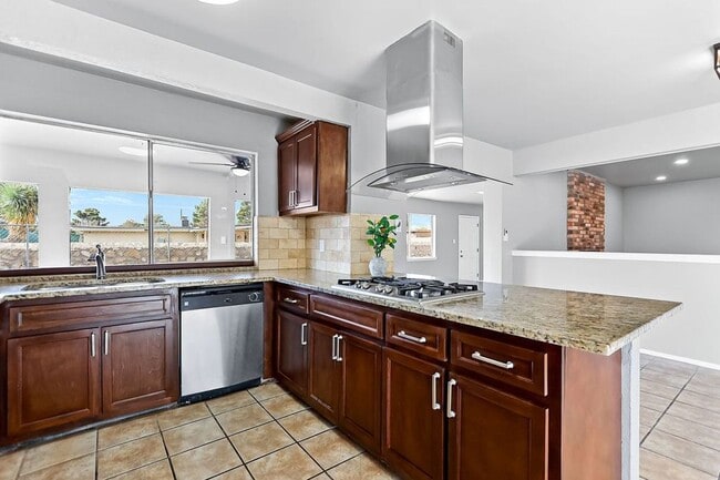 Foto del edificio - 17001 Darrington Rd