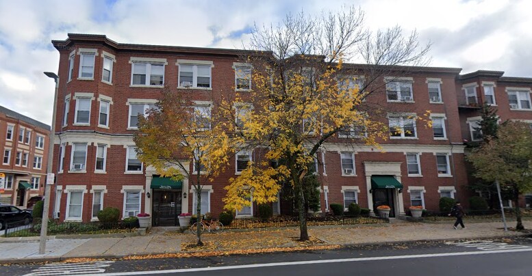 Building Photo - 518 Cambridge St