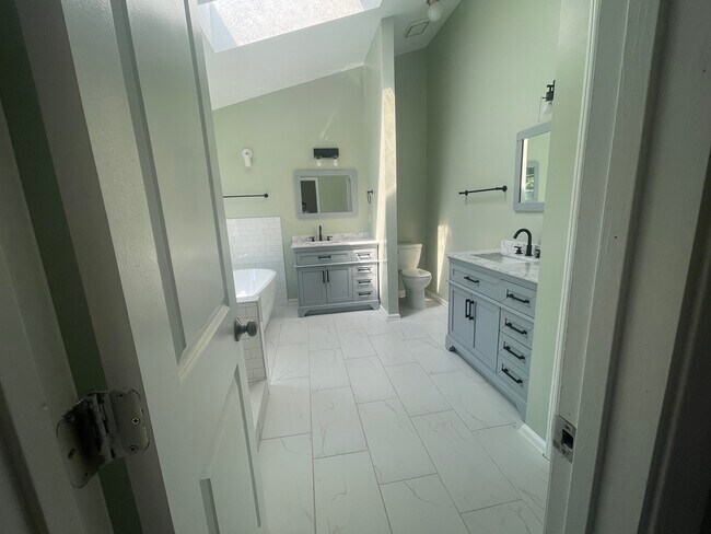Foto del edificio - 1762 Inlet Cove Ter