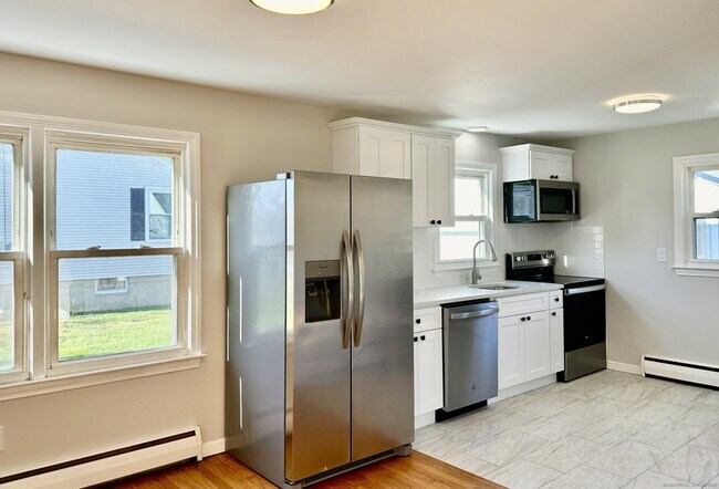 Foto del edificio - 12 Burgess Pl