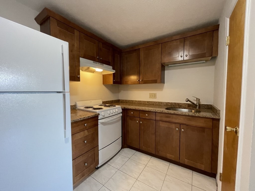 580 Salem St Unit 9, Wakefield, MA 01880 Room for Rent in Wakefield, MA