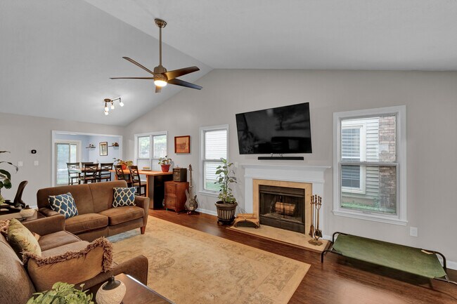 Foto del edificio - 8005 Cloudcroft Ln