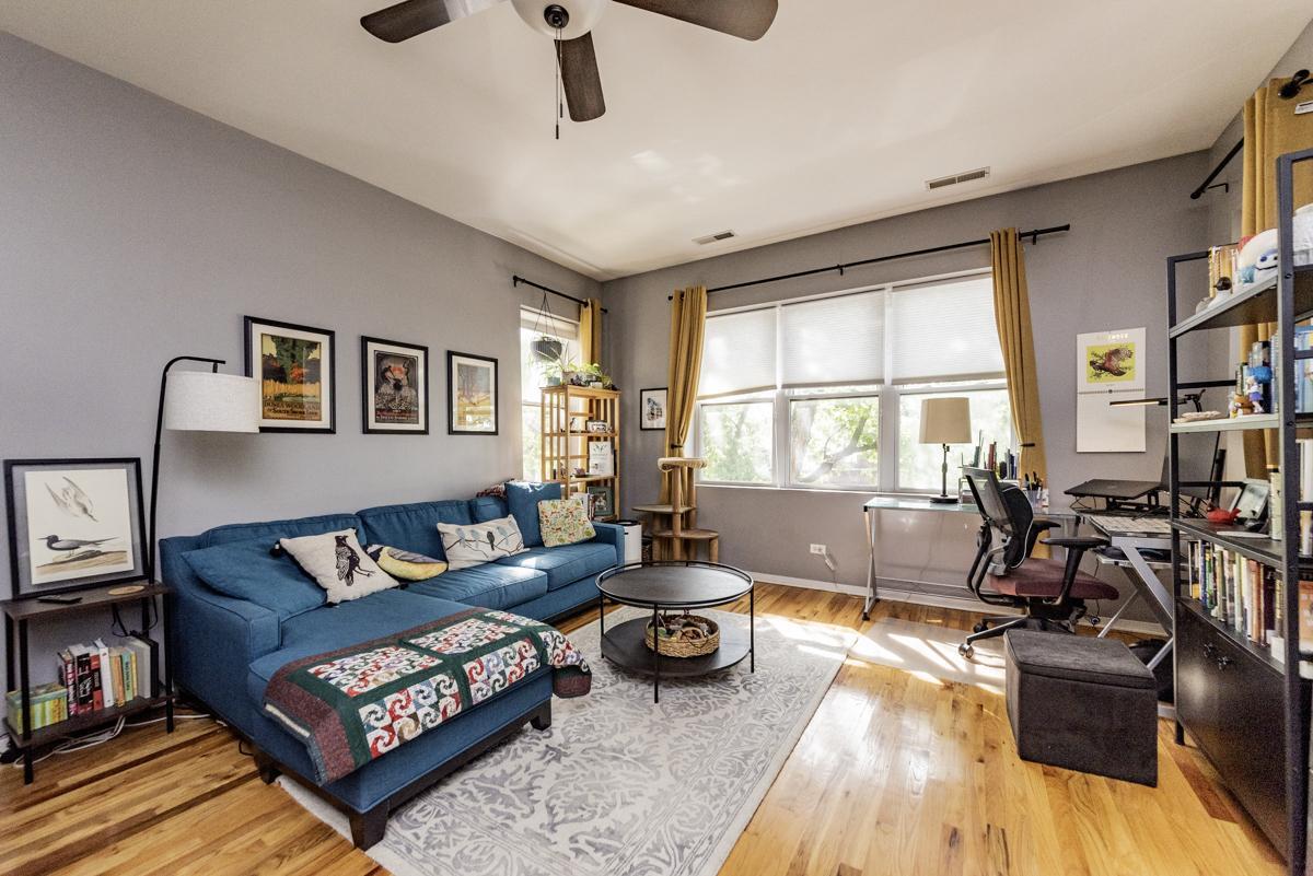 Foto principal - 2 bedroom in Chicago IL 60618