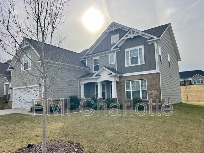 Building Photo - 1135 Overlake Dr