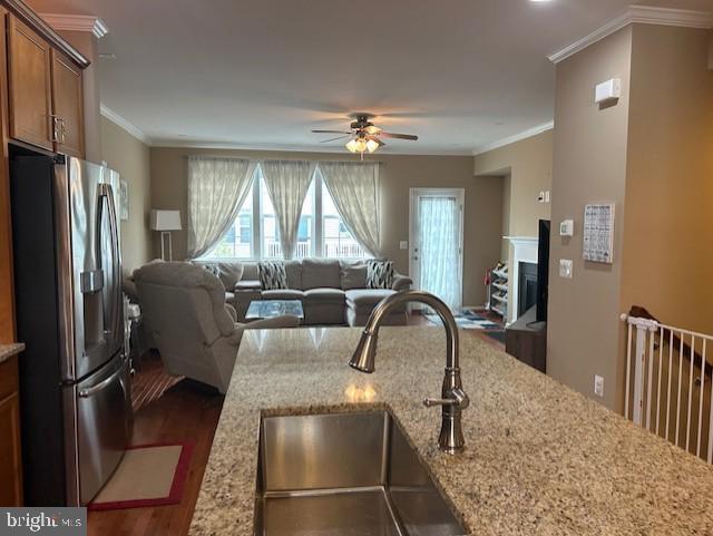 Foto del edificio - 7868 Crescent Park Dr