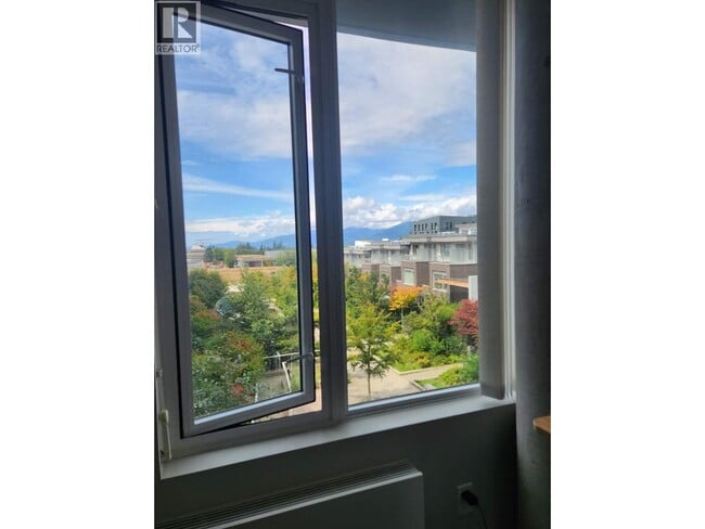 Building Photo - 9393 Tower Rd