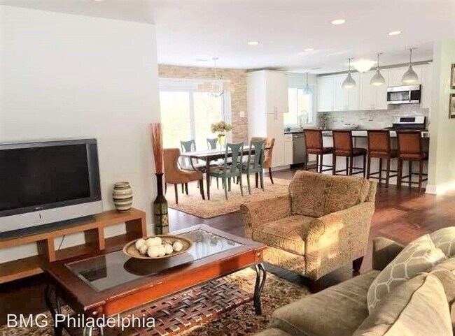 Building Photo - 3 br, 2 bath House - 1307 Stotesbury Ave