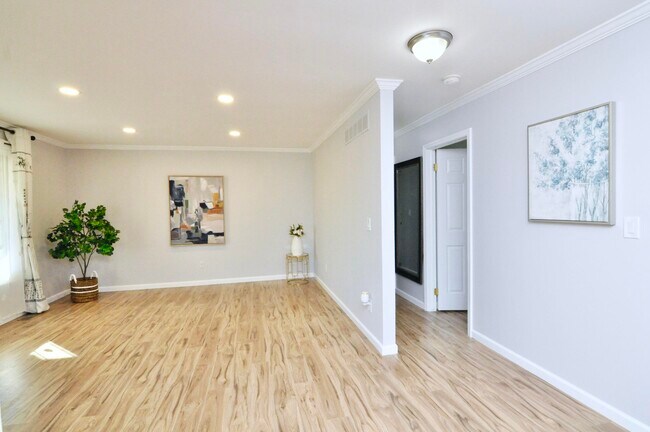 Foto del edificio - 3127 Plymouth Rd