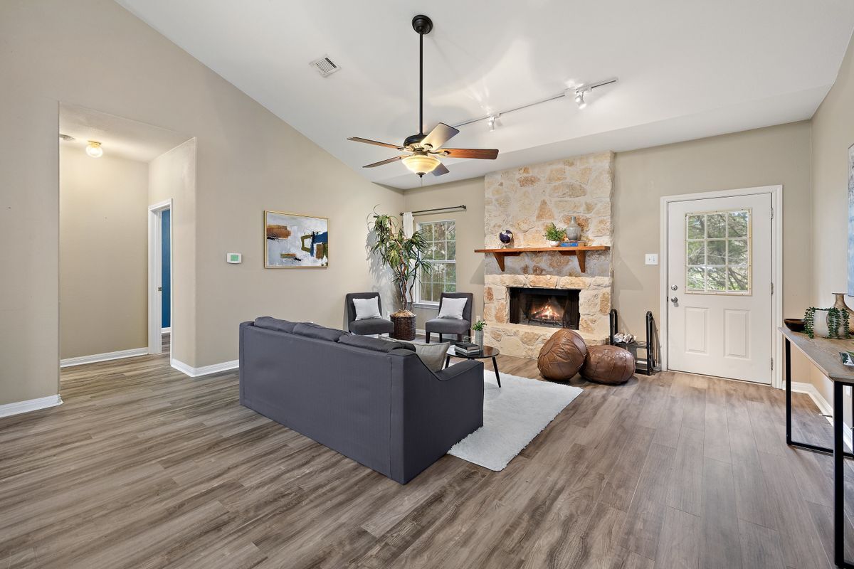 Foto principal - 1301 S Quinlan Park Rd