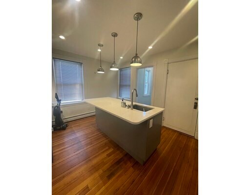 Foto del edificio - 110 Quincy Ave