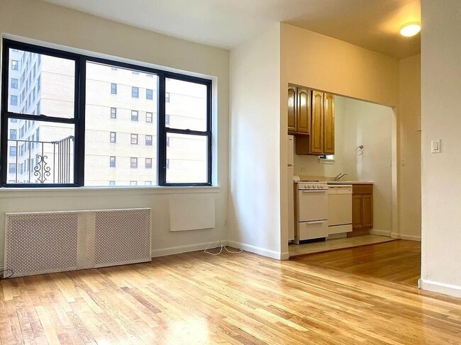 Photo - 301 E 49th St Apartment