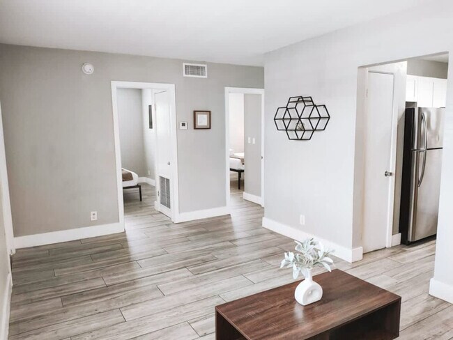 Foto del edificio - 50 Davie Blvd