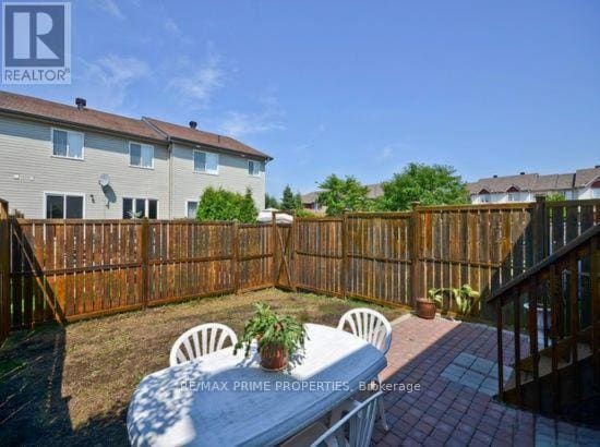 Building Photo - 246 Duntroon Cir