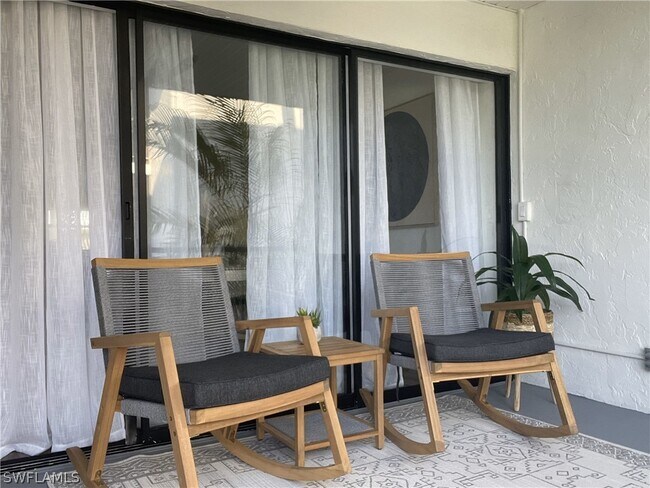 Foto del edificio - 3030 Binnacle Dr