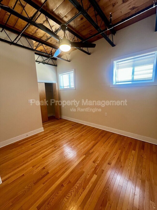 Foto del edificio - 2709 W Broad St