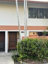 Building Photo - 4425 SW 70th Terrace