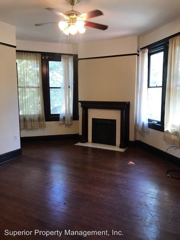 Foto principal - 8131 Plum St