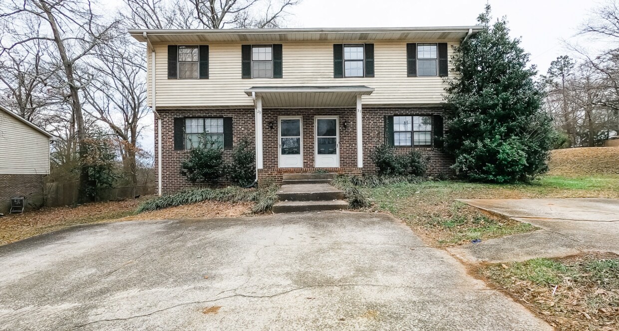 31 Saint Mark Rd, Taylors, SC 29687 Townhouse for Rent in Taylors, SC