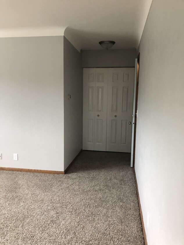 Entry Closet - 240 South St W