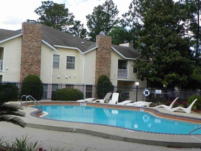 Foto del edificio - 501 E Burgess Rd
