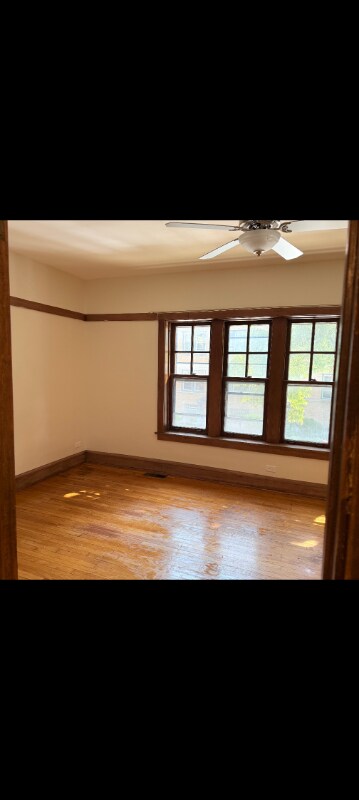 Foto del edificio - 4840 N Talman Ave