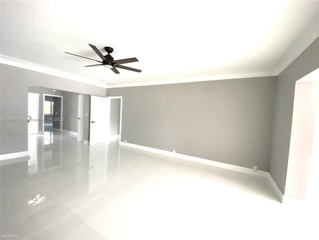 Foto del edificio - 3 br, 2.5 bath House - 1012 SW 5th Pl