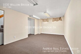 Building Photo - 1030 Willow Brook Dr