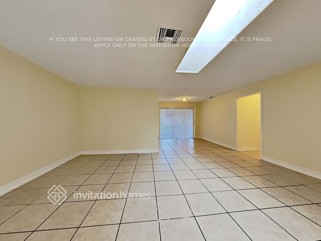 Building Photo - 10270 NW 24th St