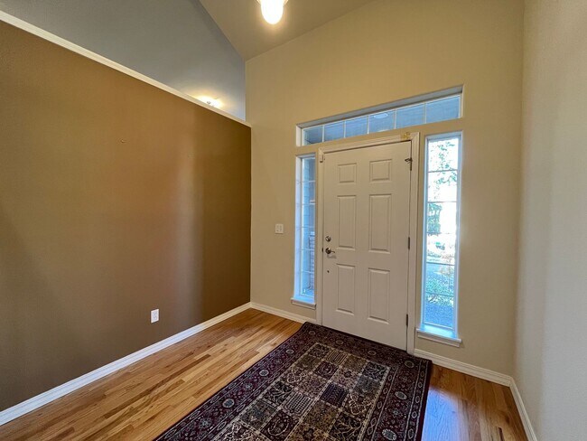 Foto del edificio - SW Beaverton Spacious 3Bed 2.5 Ba + Bonus ...