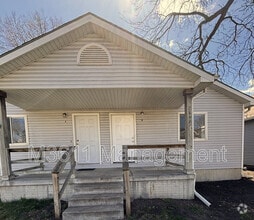 Building Photo - 2817 Dudley St