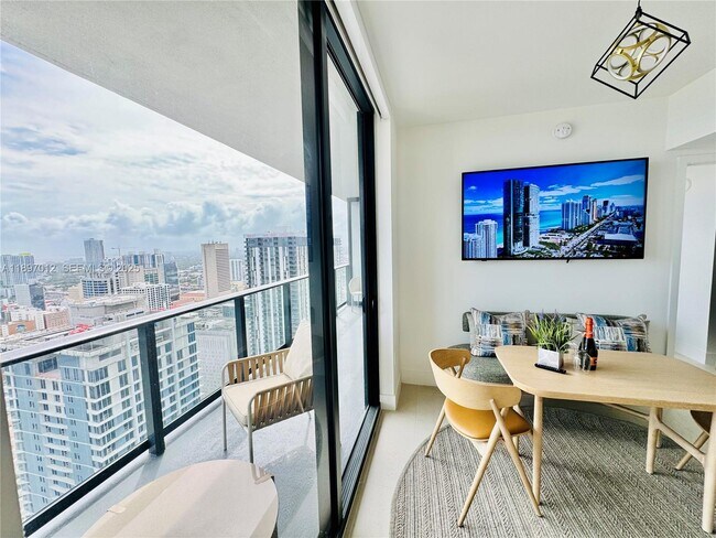 Foto del edificio - 159 NE 6th St