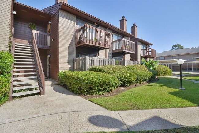 Photo - 12905 Woodforest Blvd Apartment