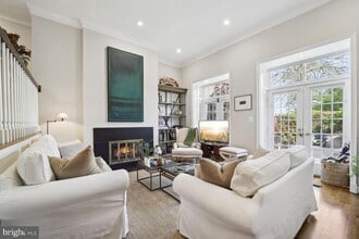 Building Photo - 4373 Westover Pl NW