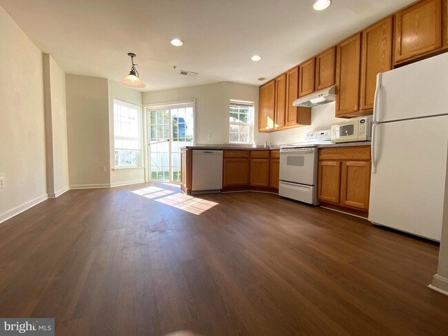 sun filled 1st floor - 614 Cawley Dr