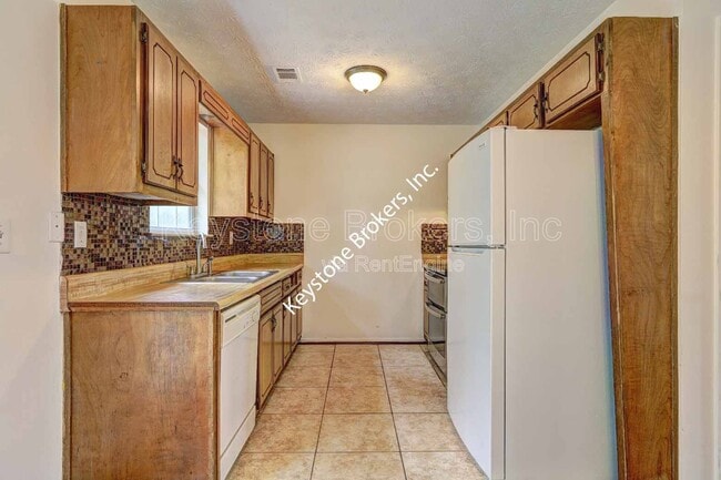 Building Photo - 1277 Iron Gate Blvd