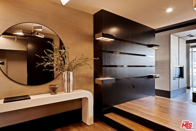 Building Photo - 1155 S Grand Ave