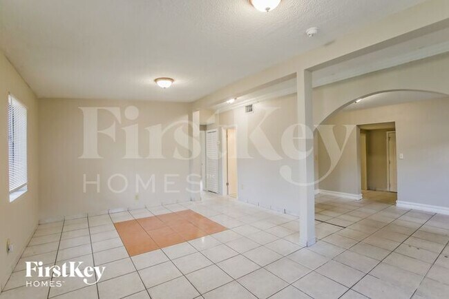 Building Photo - 12620 NW 15th Ave
