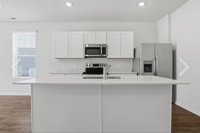 Building Photo - 473 Alcott Wy
