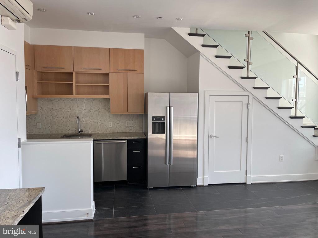 Primary Photo - 1202 30th St NW
